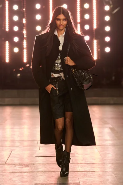 Look 1